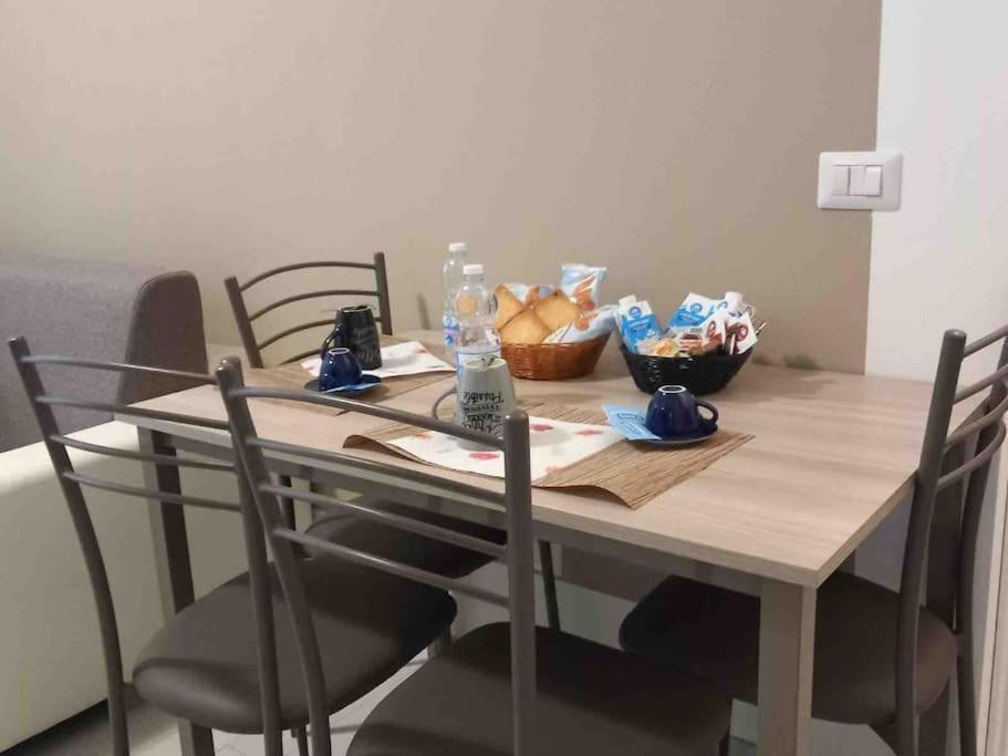 Apartmán La Casa Di Marta Corsico Exteriér fotografie